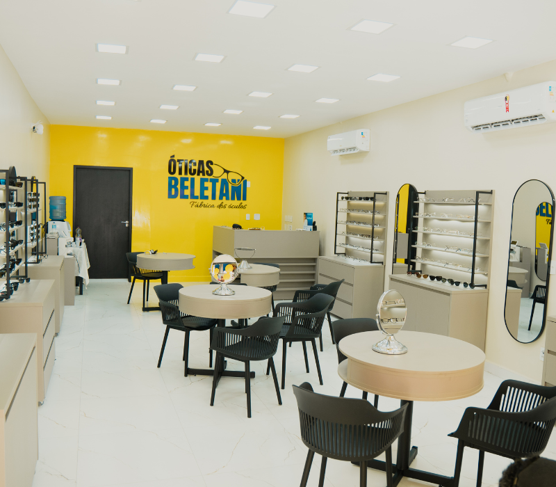INTERIOR DA ÓTICA